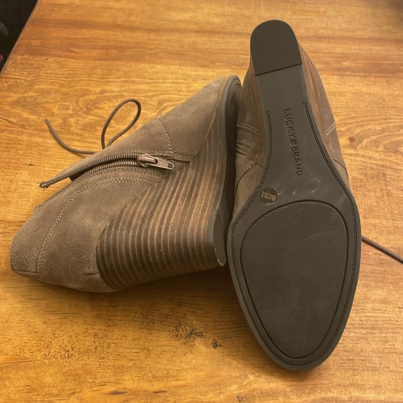 LUCKY BRAND WEDGE BOOTIES - Picture 7 of 8